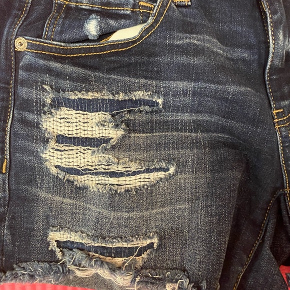 Ca Size 8 dark blue ripped style American Eagle jean shorts - Picture 5 of 6